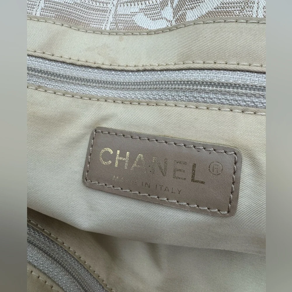 Chanel-Authentic- Travel Line Tote Bag Pink Blush - Picture 12 of 15